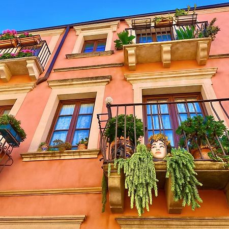 Caterina'S Charme Apartment タオルミーナ エクステリア 写真