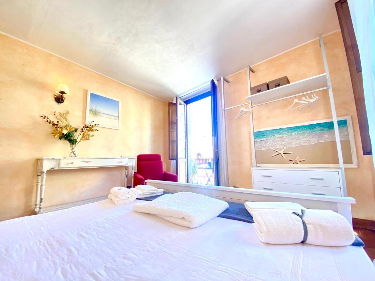 Caterina'S Charme Apartment タオルミーナ エクステリア 写真
