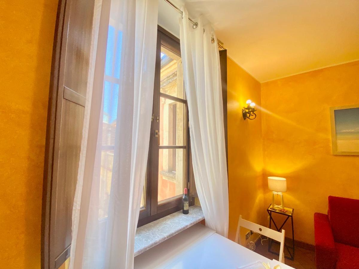 Caterina'S Charme Apartment タオルミーナ エクステリア 写真